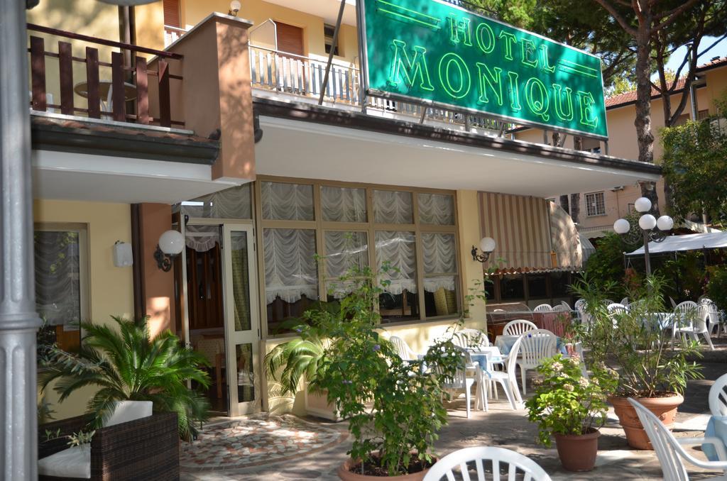 Hotel Monique Cervia Exterior foto